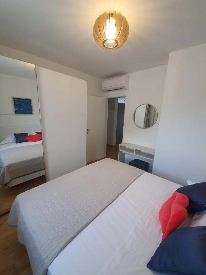 Mariposa Makarska 83M2 New Apartment With Garage Esterno foto