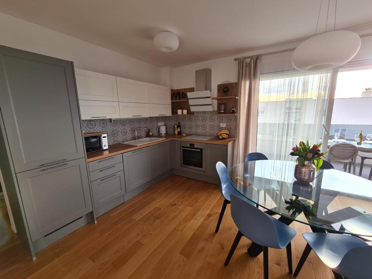Mariposa Makarska 83M2 New Apartment With Garage Esterno foto